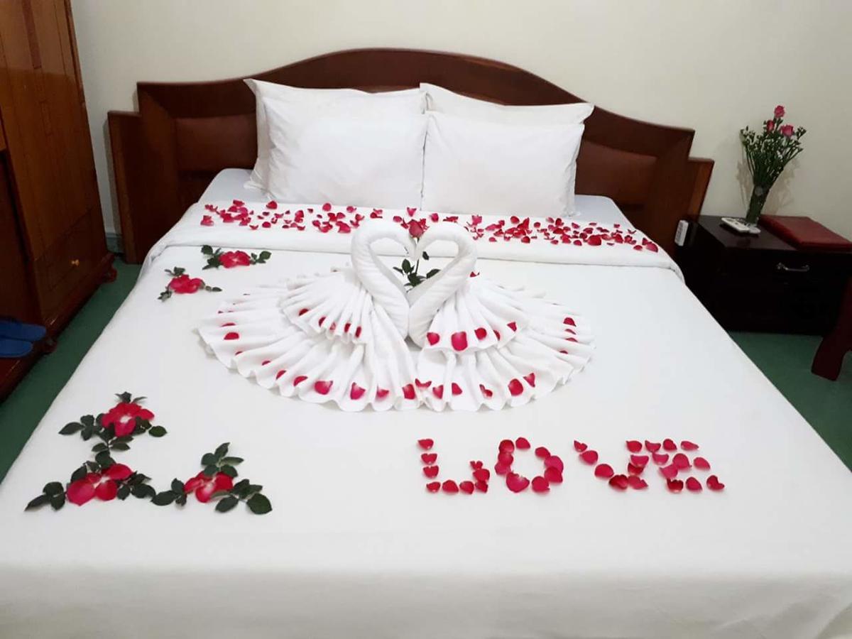 Hung Vuong Hotel Pleiku Buitenkant foto